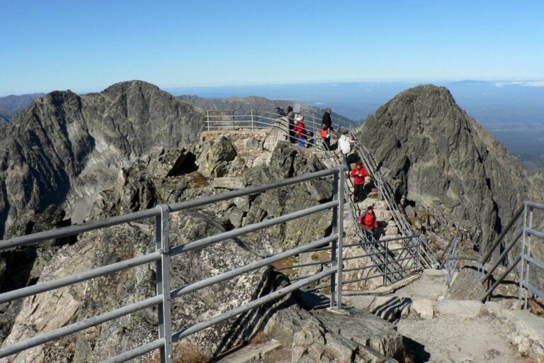 Hut to hut trekking Tatra 5 nights